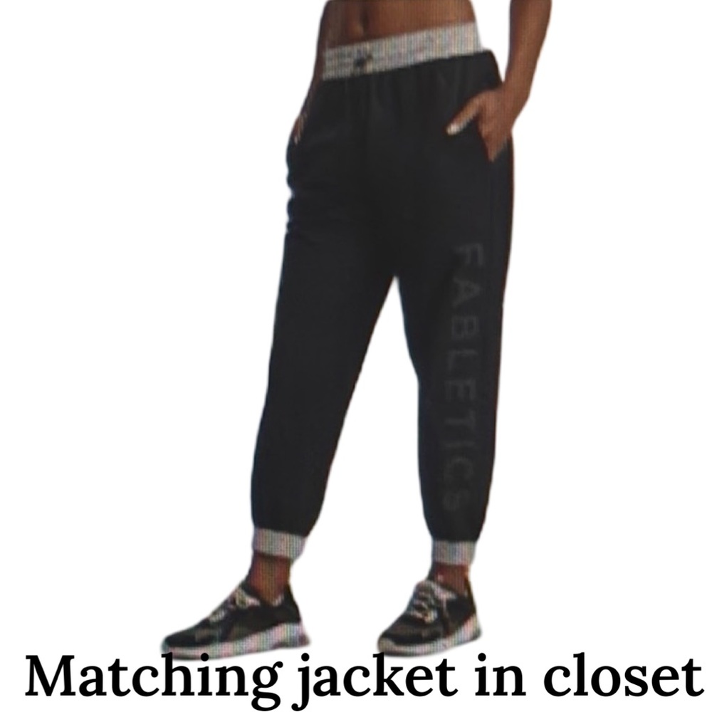 Fabletics Black Joggers KORA TRACK PANT Xs EUC
